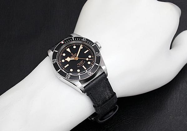 チュードル スーパーコピー TUDOR ヘリテージ ブラックベイ 79220N